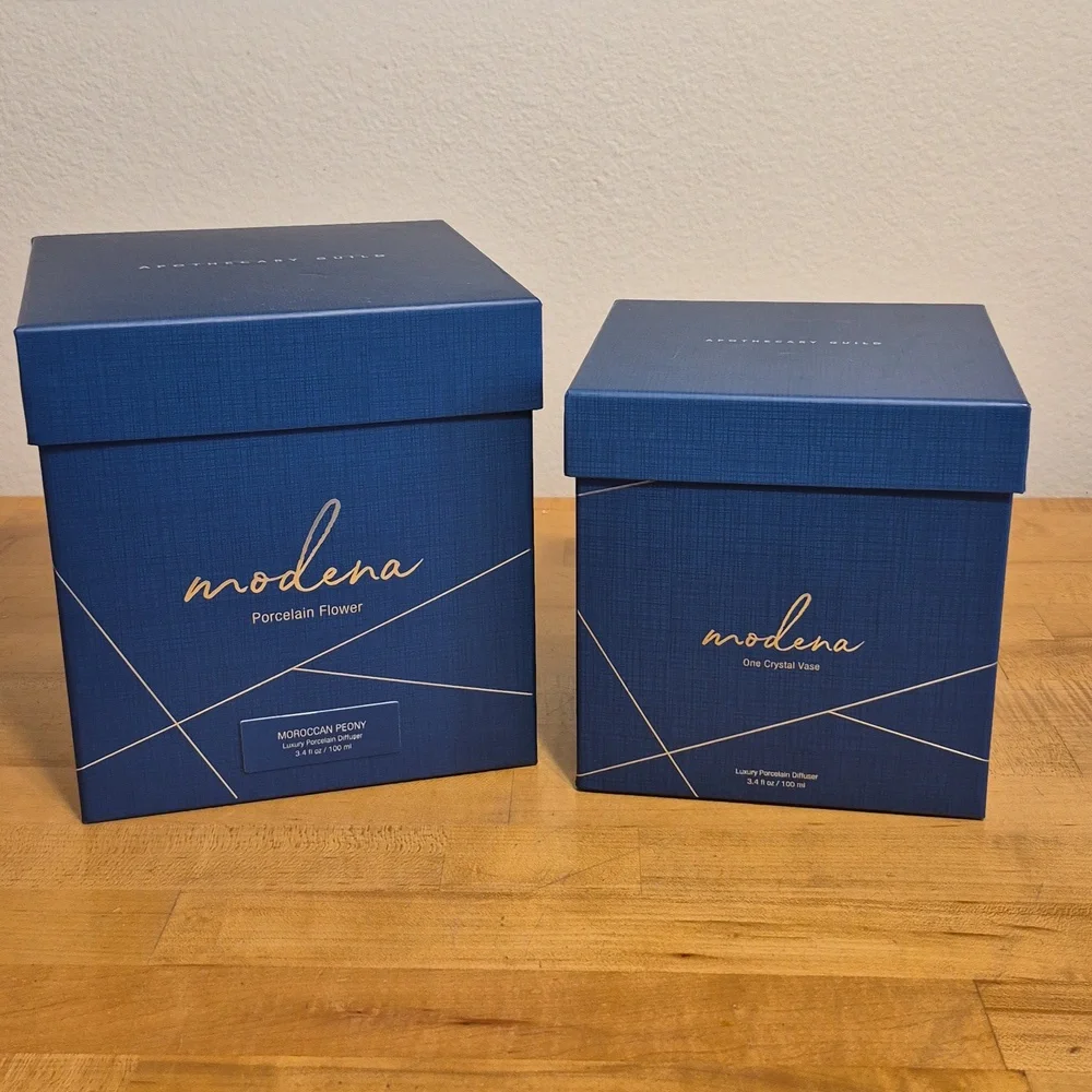 Modena Porcelain Flower Glass Luxury Diffuser 3.4 Fl Oz